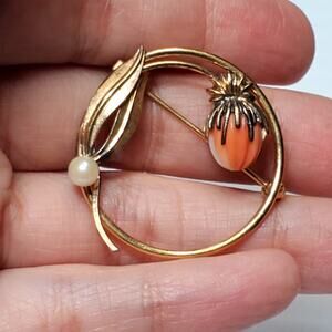 Vtg Gold Filled Wells Brooch High Fashion Costume Jewelry Floral Pin 1.25"